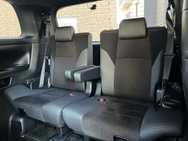 TOYOTA ALPHARD hybrid 4WD 2021