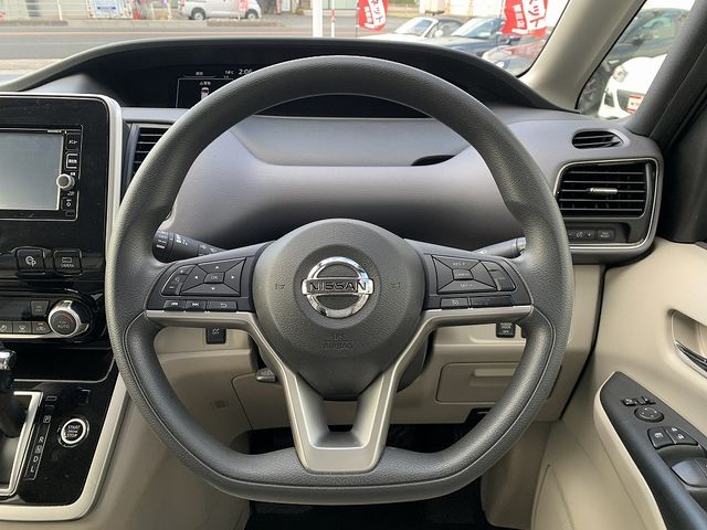 NISSAN SERENA  S-HYBRID 2016