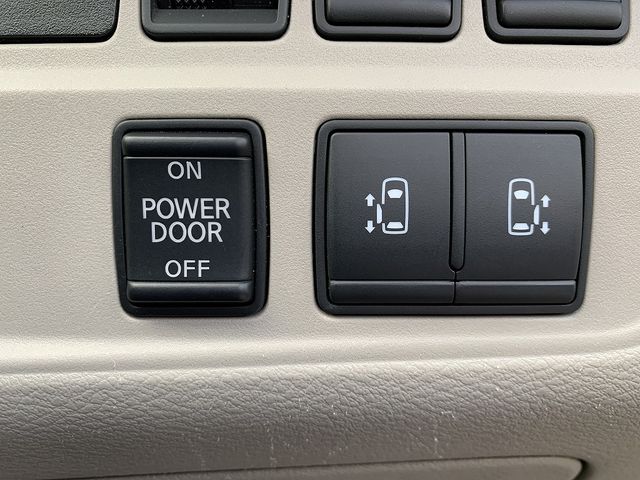 NISSAN SERENA  S-HYBRID 2016