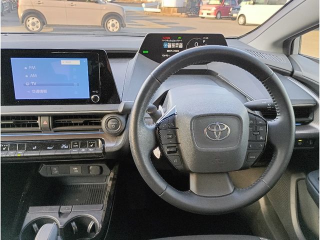 TOYOTA PRIUS 2023