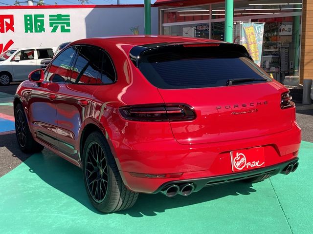 PORSCHE PORSCHE Macan 2018