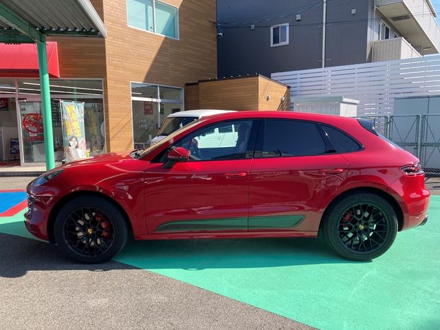 PORSCHE PORSCHE Macan 2018