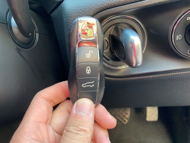 PORSCHE PORSCHE Macan 2018