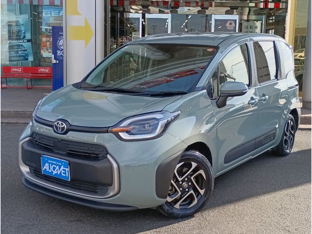 TOYOTA SIENTA HYBRID 2022