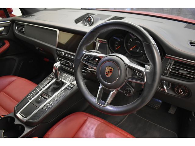 PORSCHE PORSCHE Macan 2020