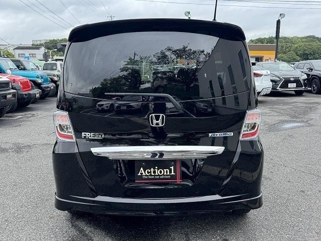 HONDA FREED HYBRID 2013