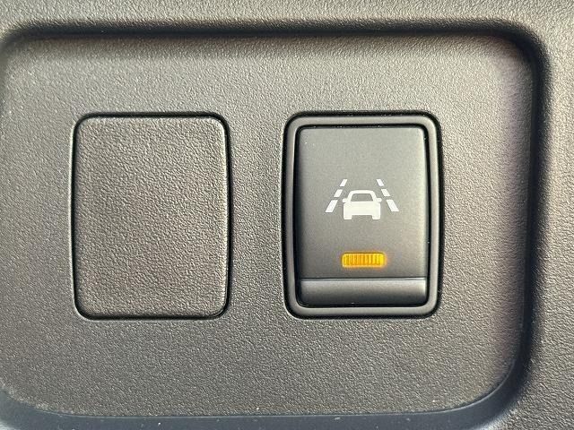 NISSAN SERENA  S-HYBRID 2014