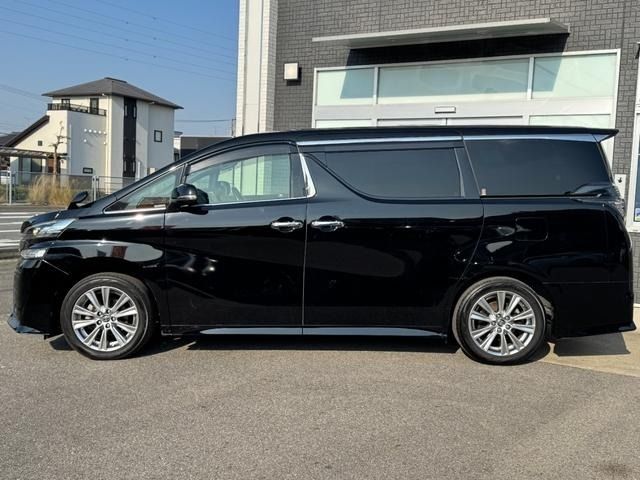 TOYOTA VELLFIRE 2016