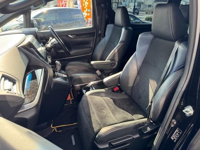 TOYOTA VELLFIRE 2016