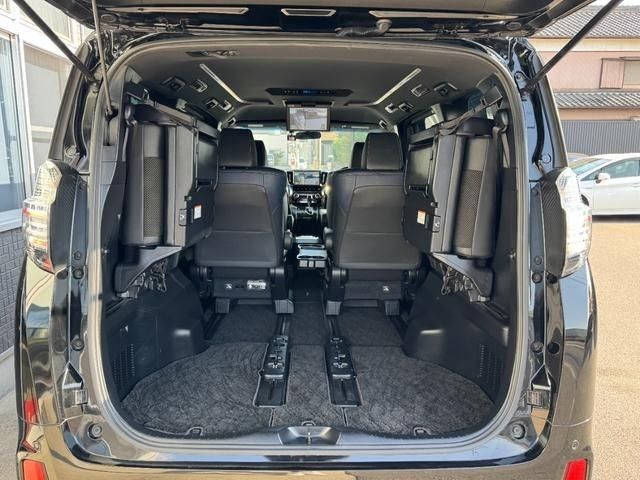 TOYOTA VELLFIRE 2016