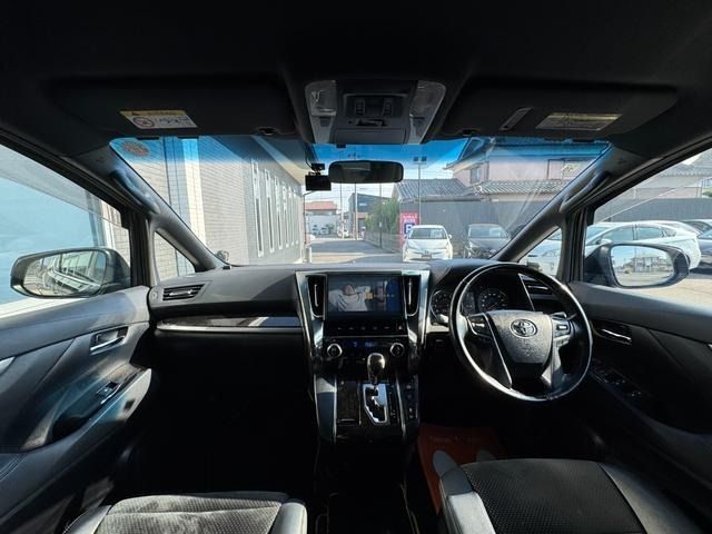 TOYOTA VELLFIRE 2016