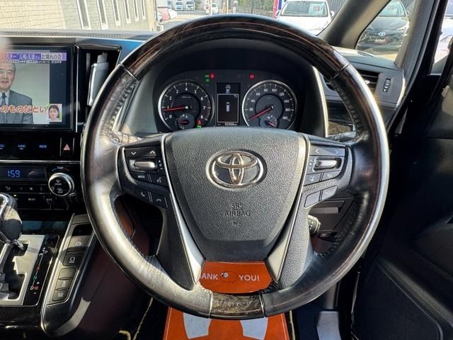 TOYOTA VELLFIRE 2016
