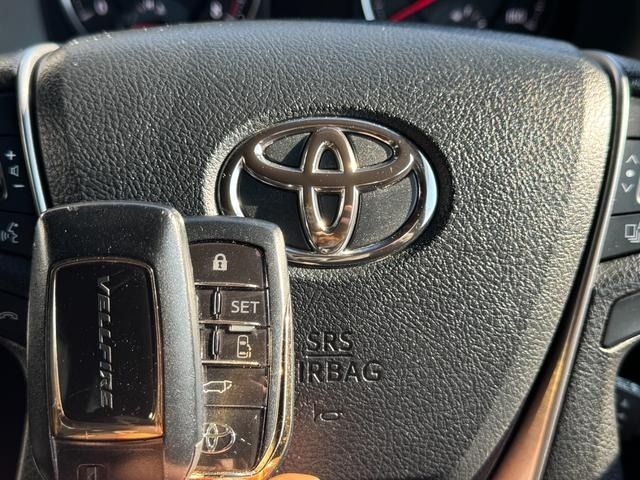 TOYOTA VELLFIRE 2016