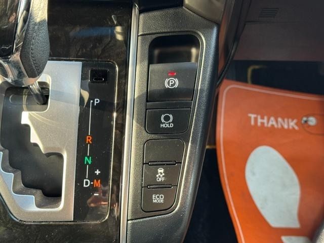 TOYOTA VELLFIRE 2016