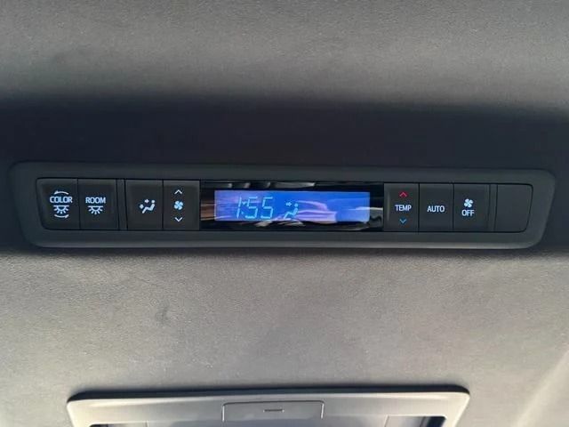 TOYOTA VELLFIRE 2016