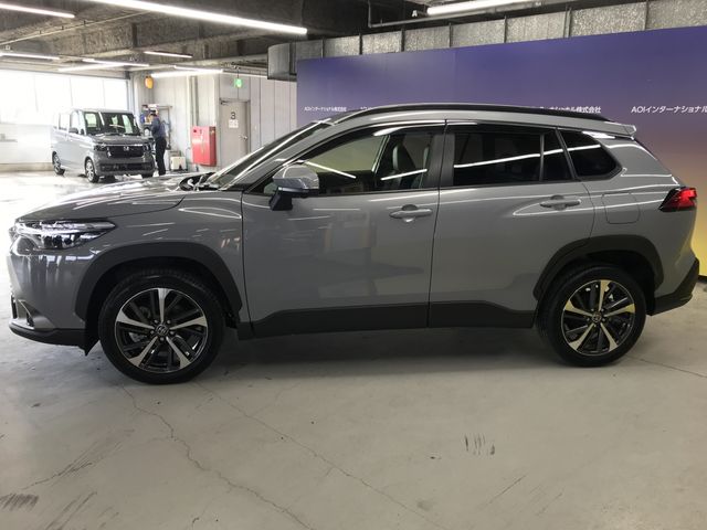 TOYOTA COROLLA CROSS HYBRID 2024