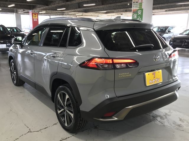 TOYOTA COROLLA CROSS HYBRID 2024