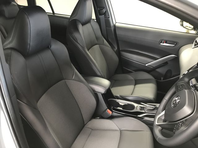 TOYOTA COROLLA CROSS HYBRID 2024