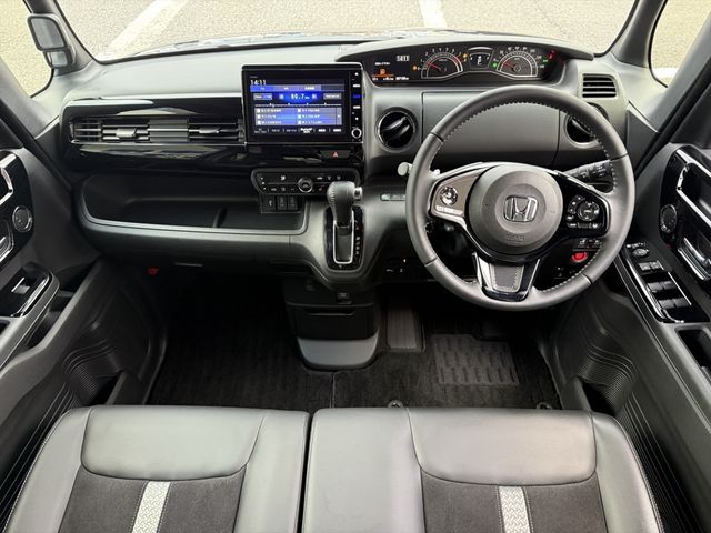 HONDA N BOX CUSTOM 2021