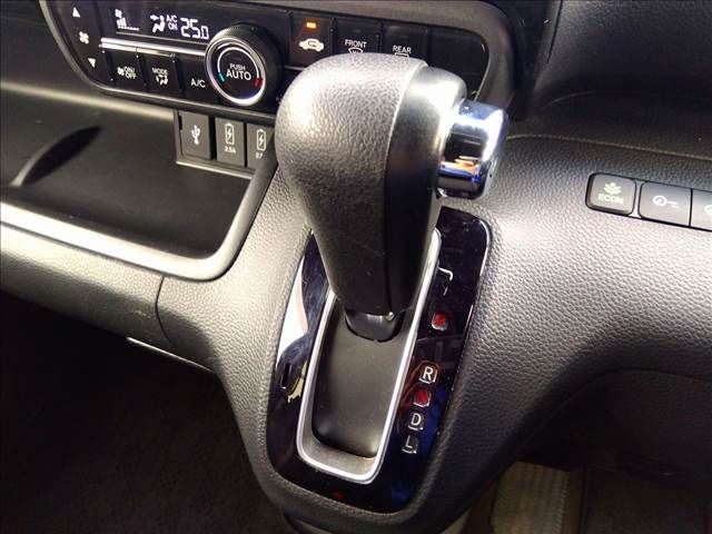 HONDA N BOX CUSTOM 2019