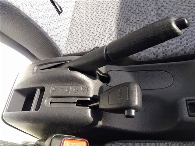 MITSUBISHI MINICAB truck 4WD 2024