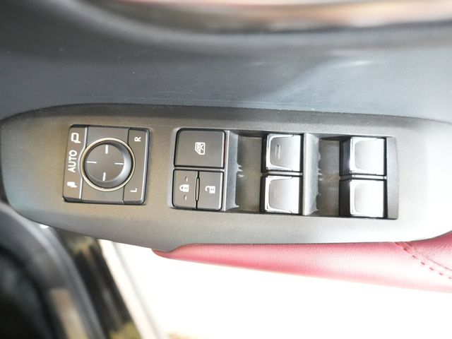 TOYOTA LEXUS NX300h 2019