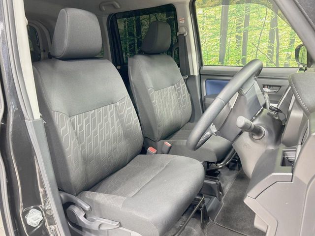 TOYOTA ROOMY 2018