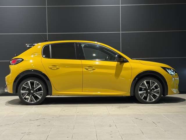 PEUGEOT PEUGEOT 208 2021