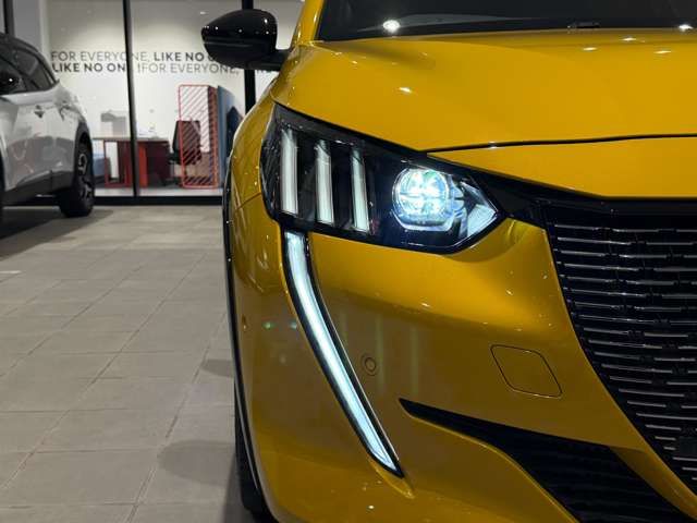 PEUGEOT PEUGEOT 208 2021