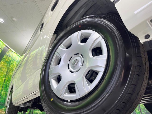 TOYOTA HIACE van 4WD 2025