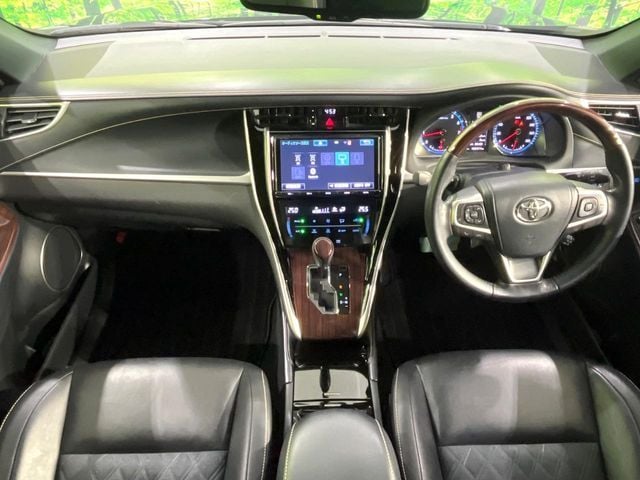 TOYOTA HARRIER 2WD 2016