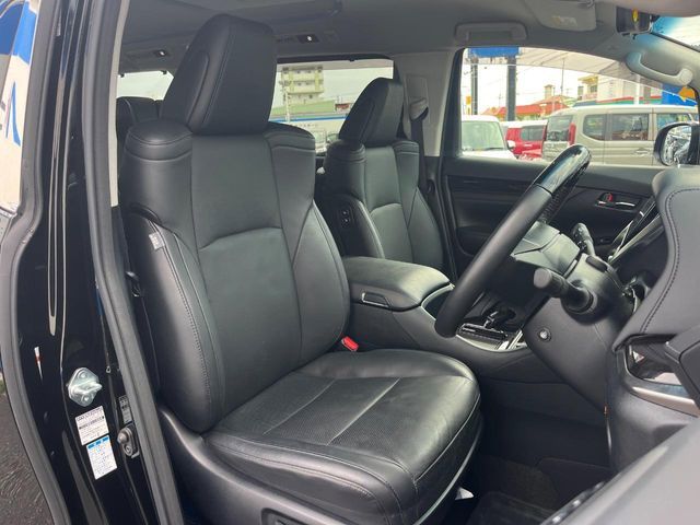 TOYOTA ALPHARD hybrid 4WD 2019