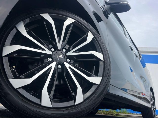 TOYOTA ALPHARD hybrid 4WD 2019