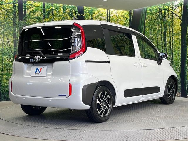 TOYOTA SIENTA 2024