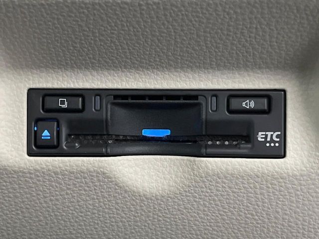 TOYOTA SIENTA HYBRID 2022