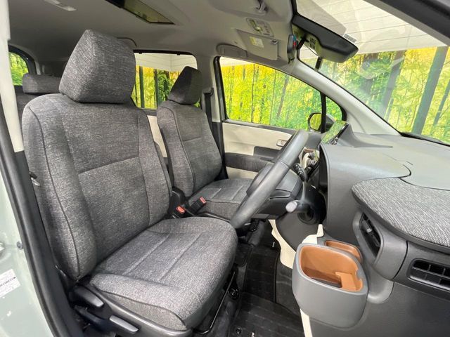 TOYOTA SIENTA HYBRID 2022