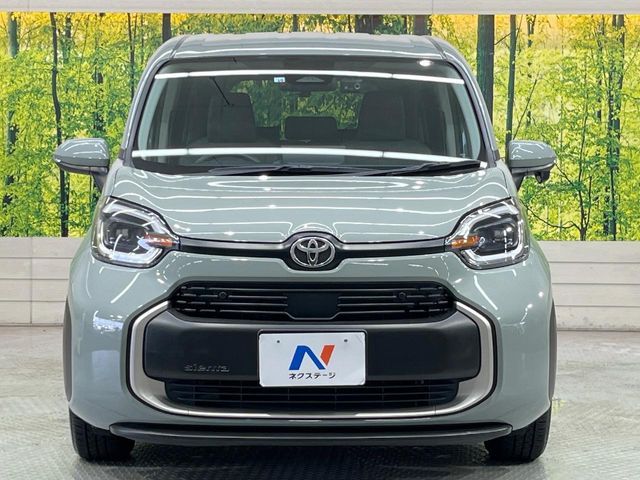 TOYOTA SIENTA HYBRID 2022