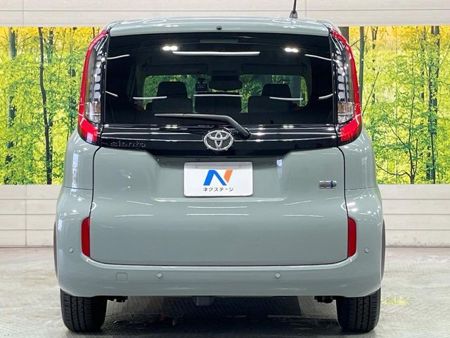 TOYOTA SIENTA HYBRID 2022