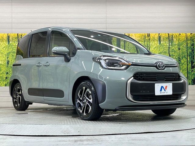 TOYOTA SIENTA HYBRID 2022