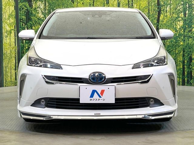 TOYOTA PRIUS 2019