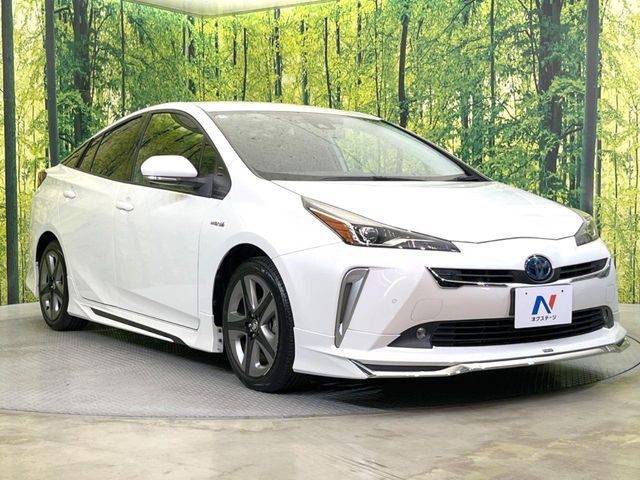 TOYOTA PRIUS 2019