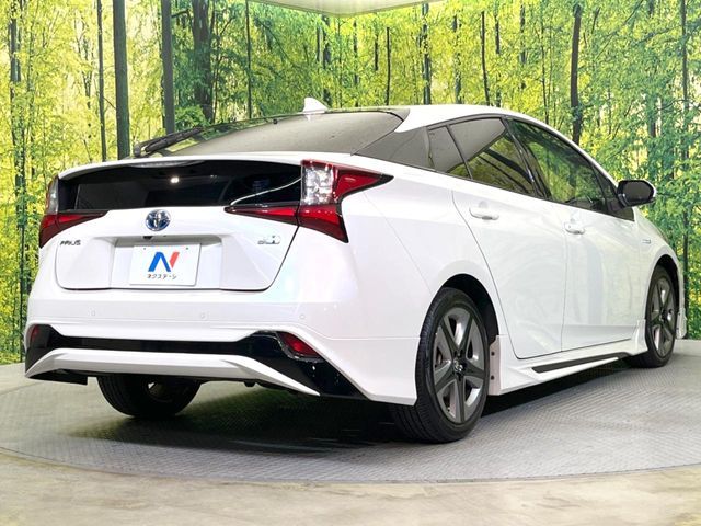 TOYOTA PRIUS 2019