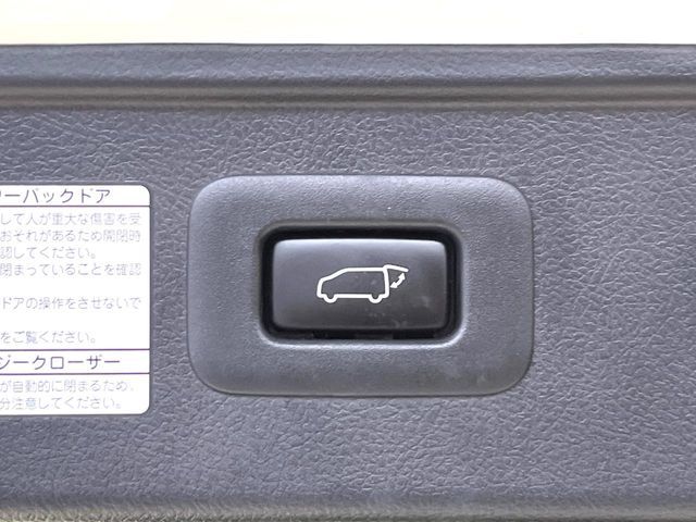 TOYOTA VELLFIRE 2017