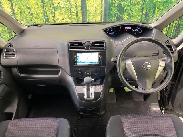 NISSAN SERENA  S-HYBRID 2013