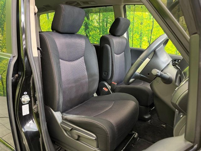 NISSAN SERENA  S-HYBRID 2013