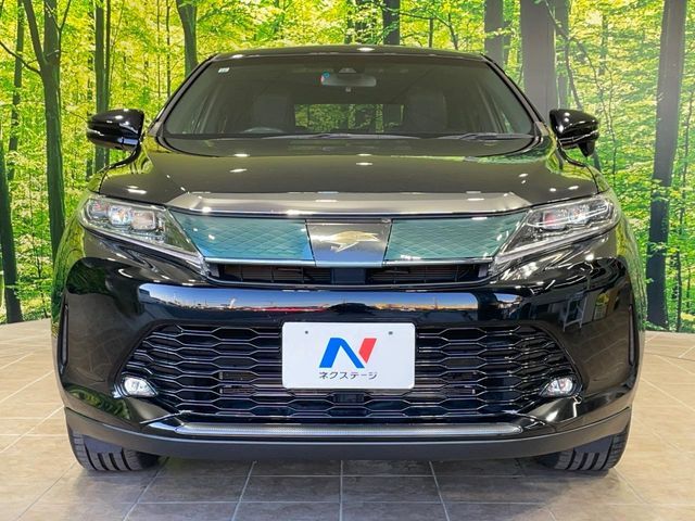 TOYOTA HARRIER 2WD 2017