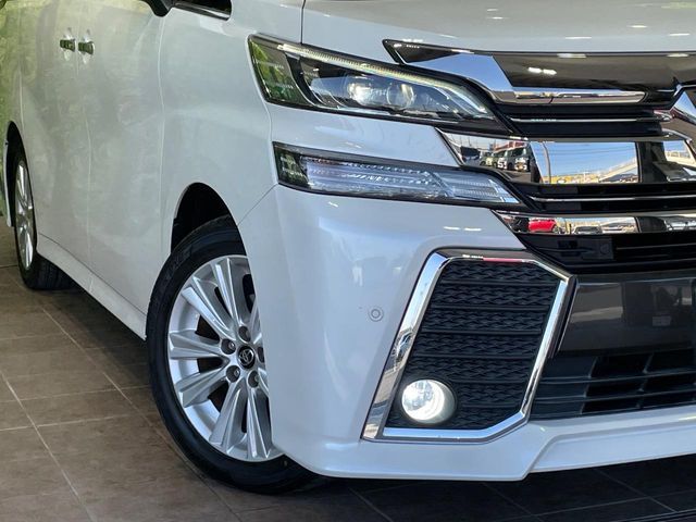 TOYOTA VELLFIRE 2017