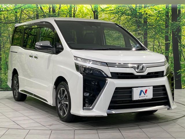 TOYOTA VOXY 4WD 2018