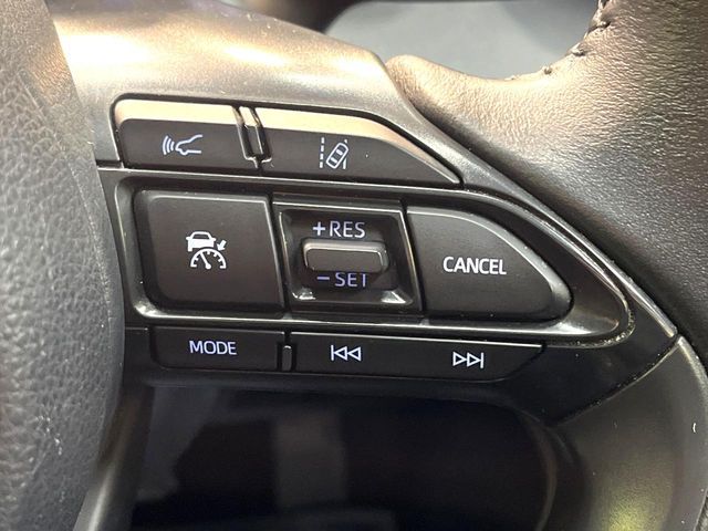 TOYOTA YARIS CROSS 2023