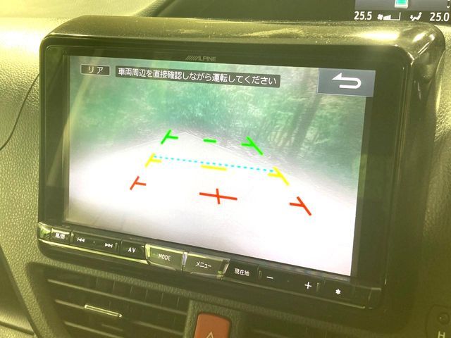 TOYOTA NOAH HYBRID 2015